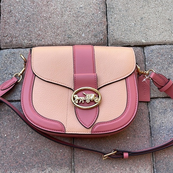 Coach Handbags - Coach Georgie Saddle Bag In Colorblock
Gold/Faded Blush/Taffy